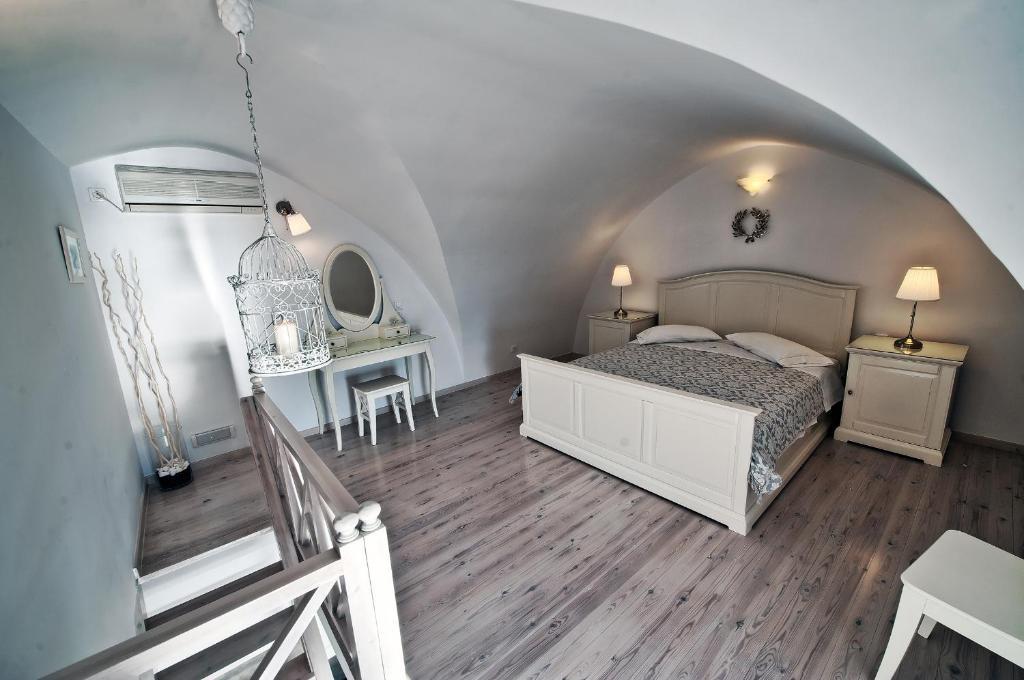 Archontiko Suites Santorini 费拉 客房 照片